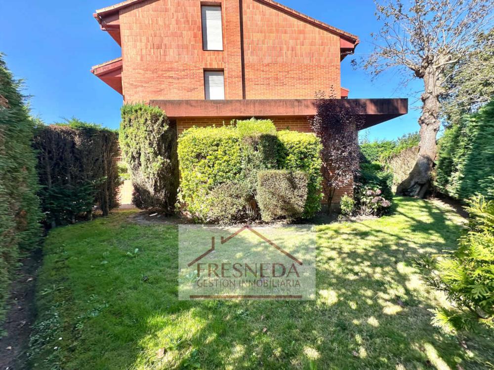 adosado en venta urbanizacion la fresneda