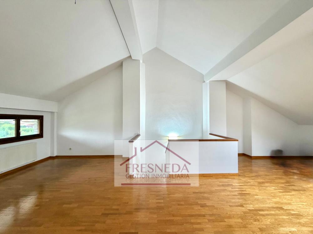 adosado en alquiler urbanizacion la fresneda