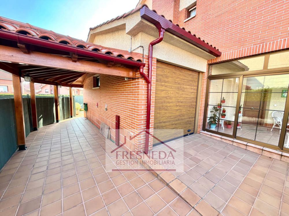 adosado urbanizacion la fresneda