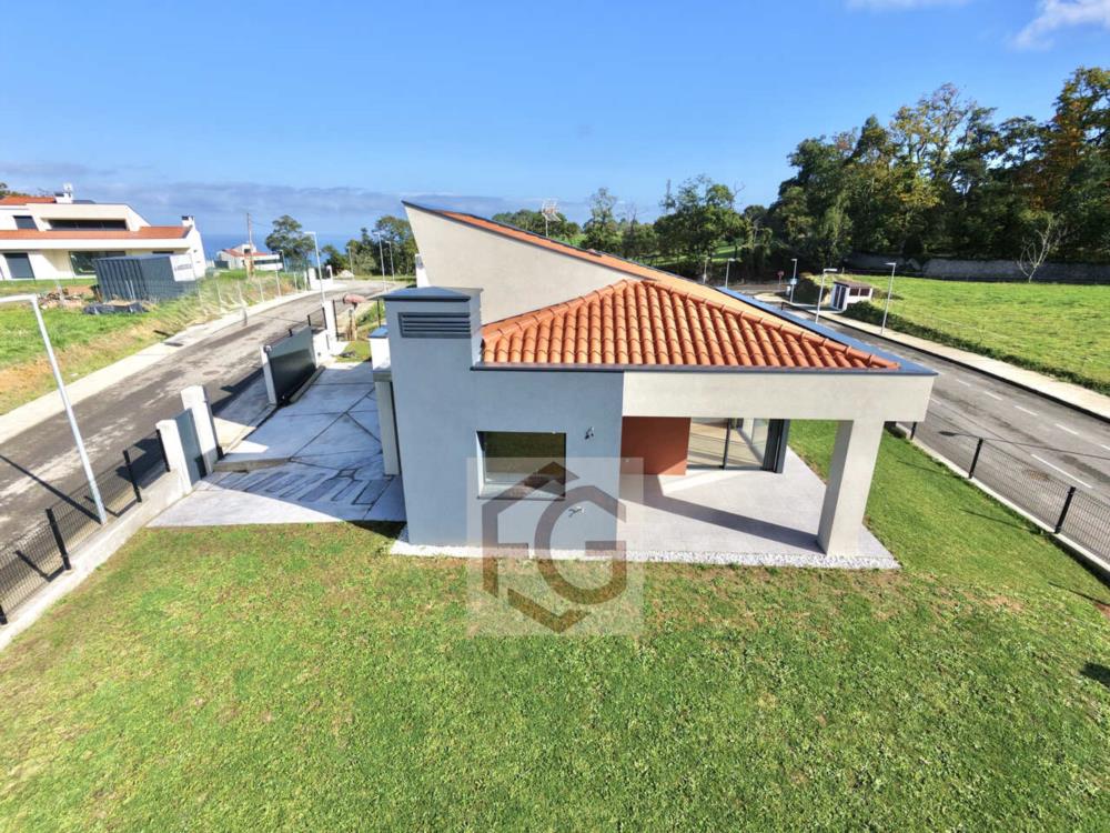 chalet en venta caravia 